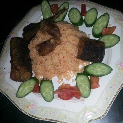  الرز الاحمر مع سمك القراميط والبطارخ 