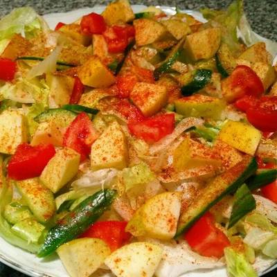  سلطة خفيفه بالتفاح 