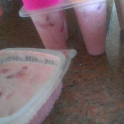  ايس كريم فراولة بالموز