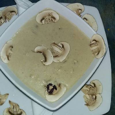  شوربه المشروم مقدمه من الشيف كريم الصقر 