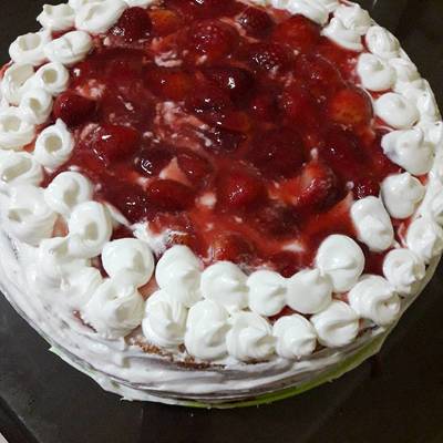  تورتة الفراولة الاقتصادية حوالي اربعين جنيه فقط 