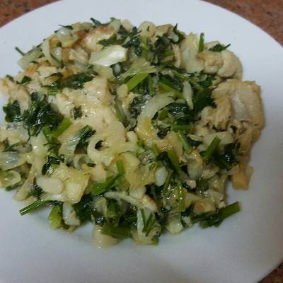  صدور الفراخ بالثوم والبقدونس 