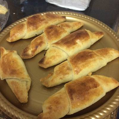  معجنات بالجبنه والعجوه 