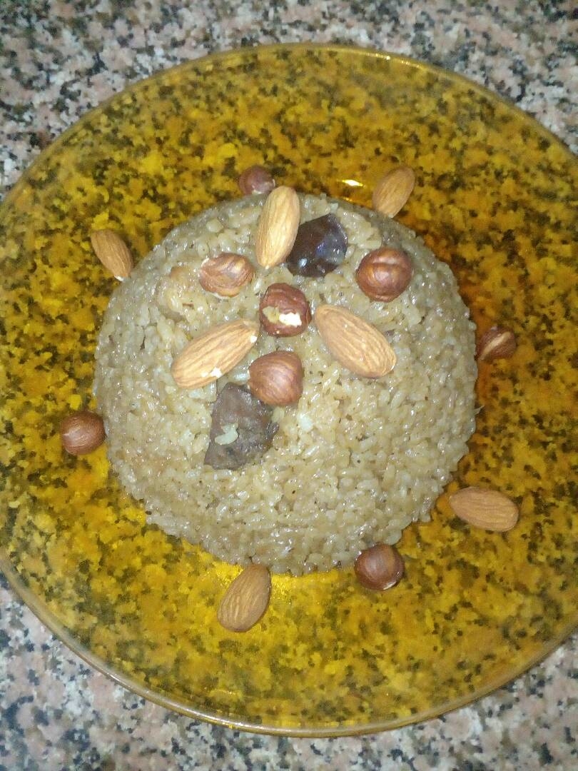  ارز بالخلطه والمكسرات 