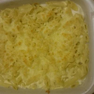  مكرونه بالبشاميل والموتزاريلا 