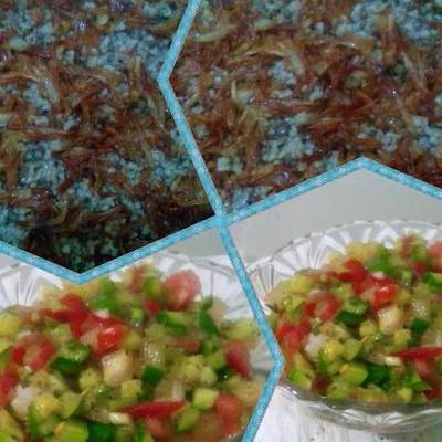  مجدرة مع سلطة بالبصل 