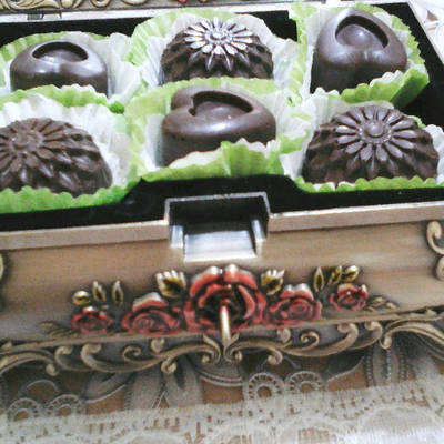  شكولاطة محشية 