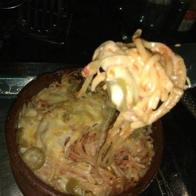  طاجن مكرونه بالموتزريلا والزيتون 