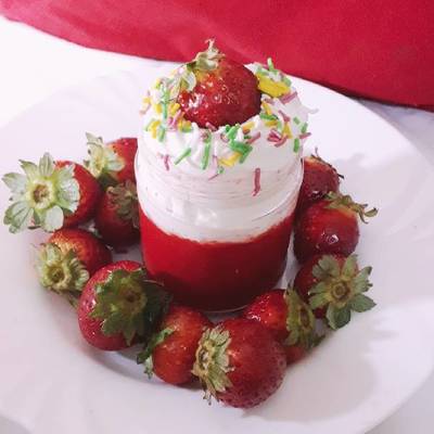  جيلي الفراولة بالفراولة