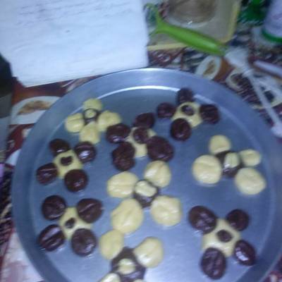  بسكويت علي شكل ورود 