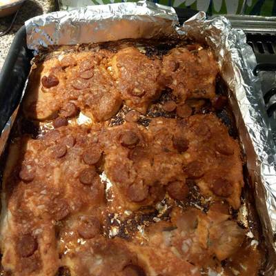  صدور دجاج مشوية بالجبن و الهوت دوج و طماطم و فلفل 