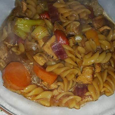  مكرونه بالخضار غرييييبه جداااا 