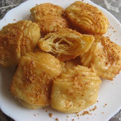  حلوى بالعسل بسيط وناجح 