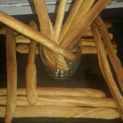  أعواد القرفه بحشو التمر 