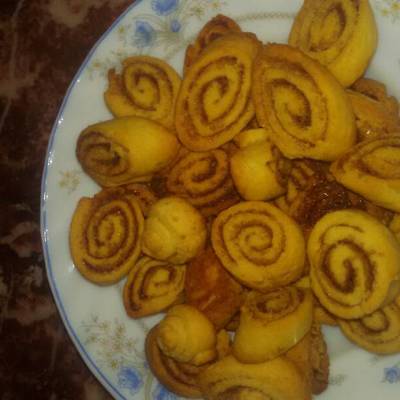  بسكوت رول بالسكر جميل ومقرمش 