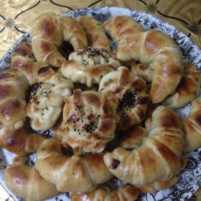  كرواسان بالنوتيلا والجبنه البيضاء مع الزعتر رووووعه 