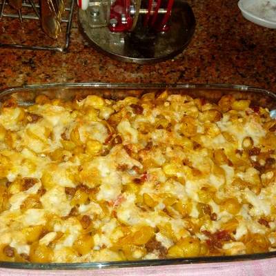  مكرونه باللحمه المفرومه وجبنه موتزاريلا 