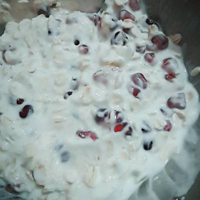  زبادي بالشوفان و الرمان 