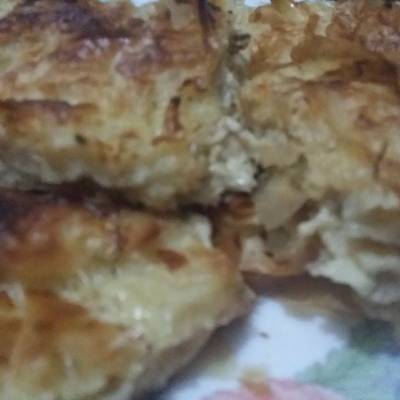  جلاش بالجبنة والبصل الاخضر 