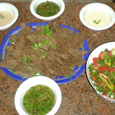  كبده بانيه مع سلطات ومية ويسكي تهبل 