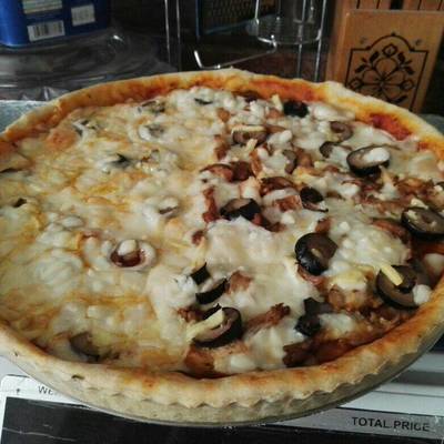  بيتزا نصفها فراخ ونصفها جبنة❤