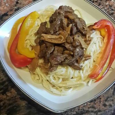  مكرونه وايت صوص بالشاورمه 