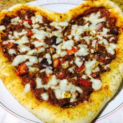  بيتزا باللحم المفروم 